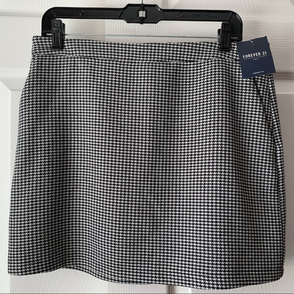 Mini Houndstooth Print Skirt with Pockets